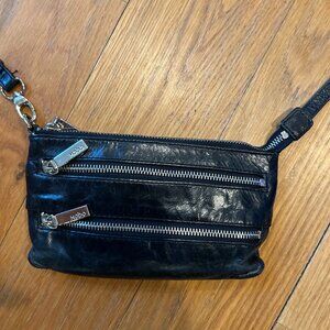 Hobo cross body bag with zipper detail